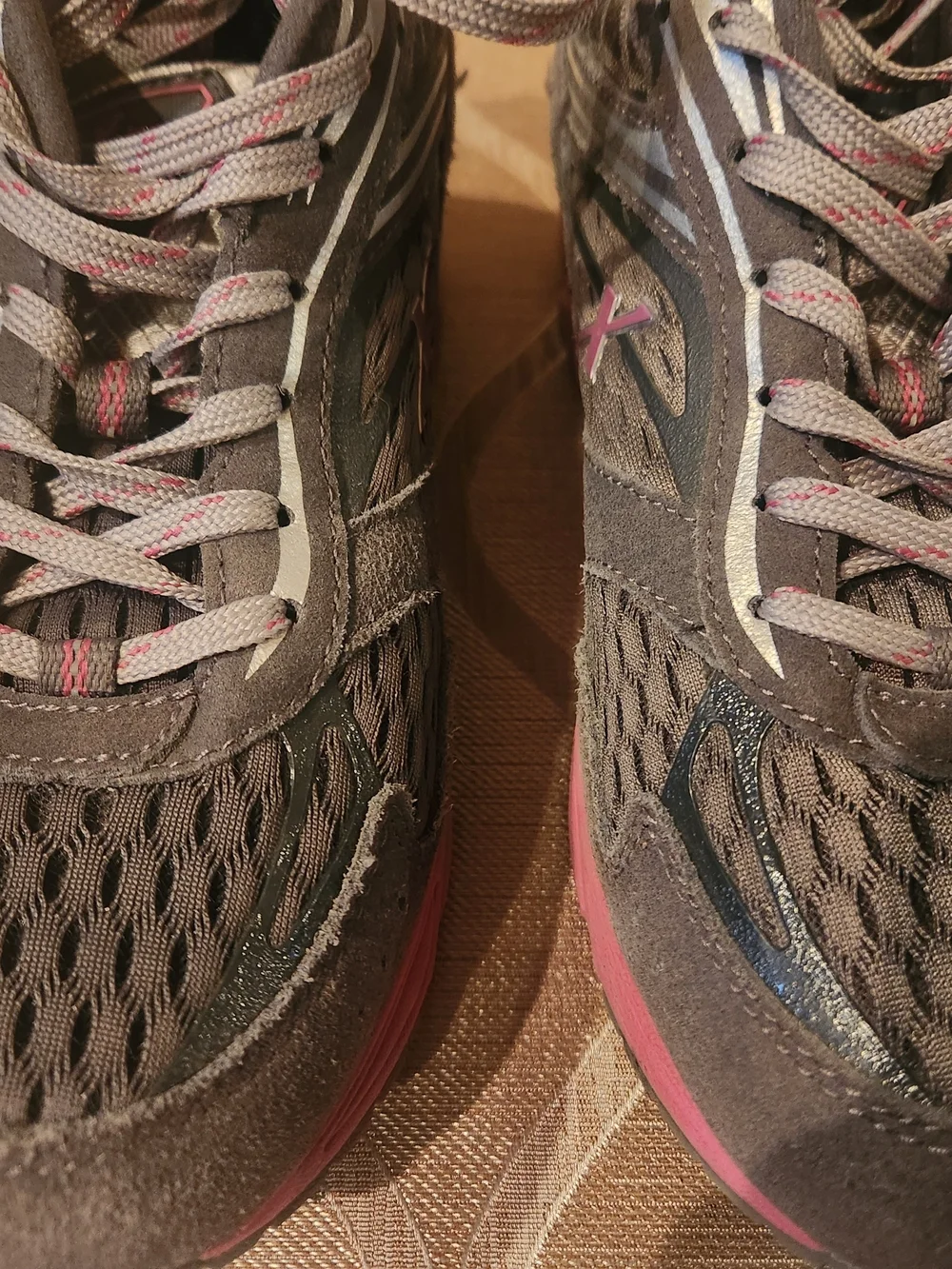 Xelero supportive women’s