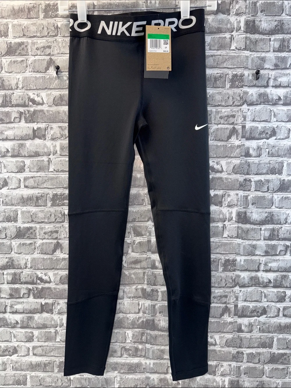 NWT NIKE pro Black‎ Compression Leggings