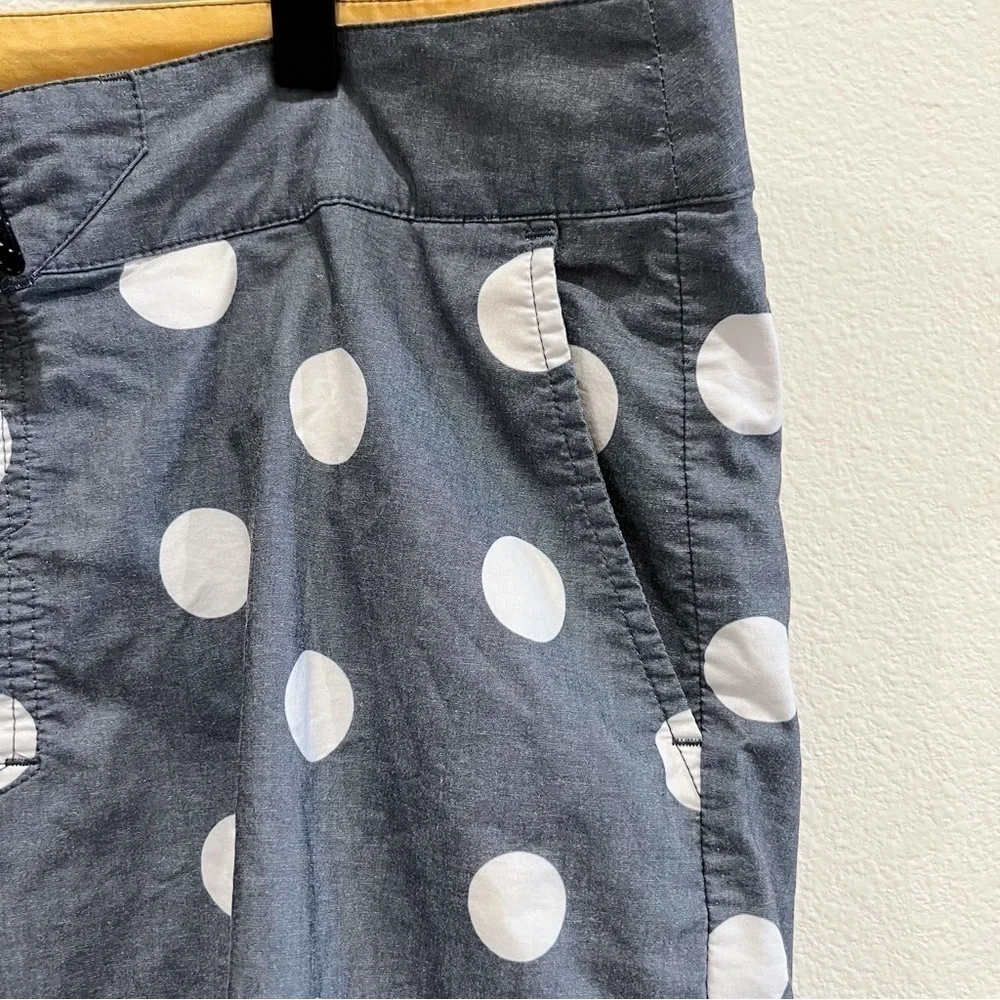 vast polka dots