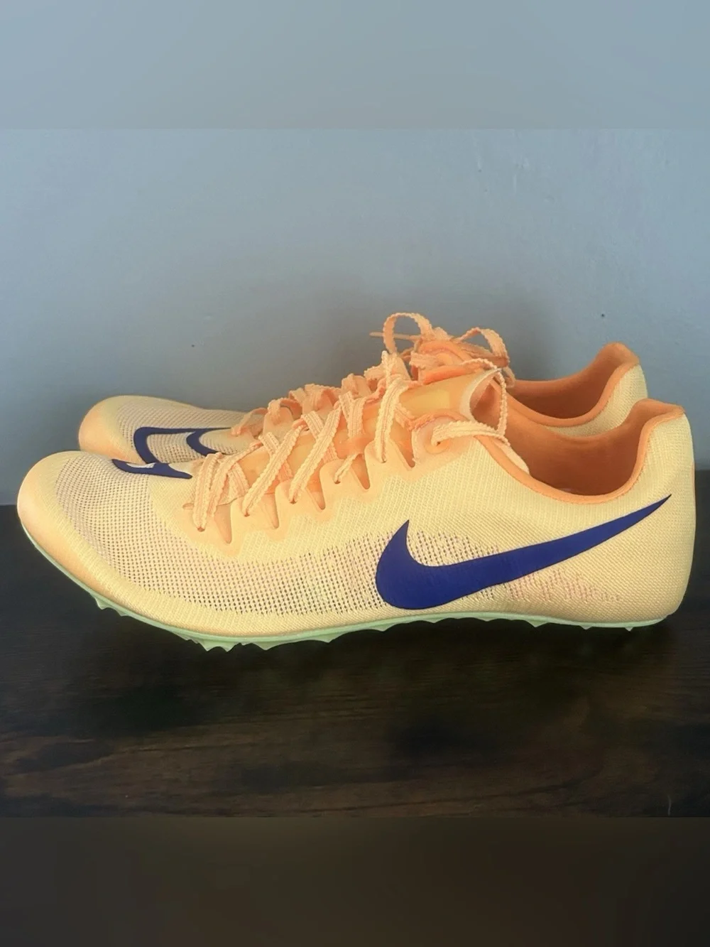 Nike comes dust