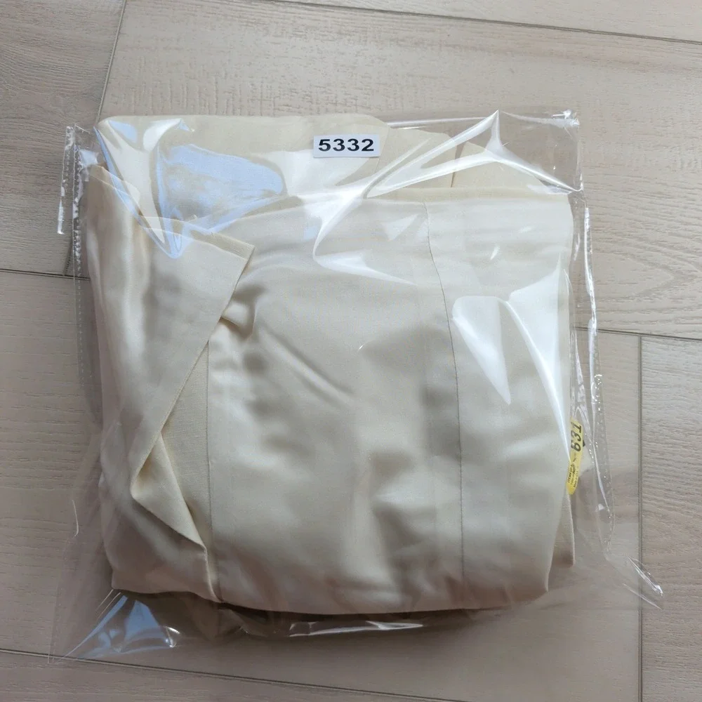 Suitsupply small faint