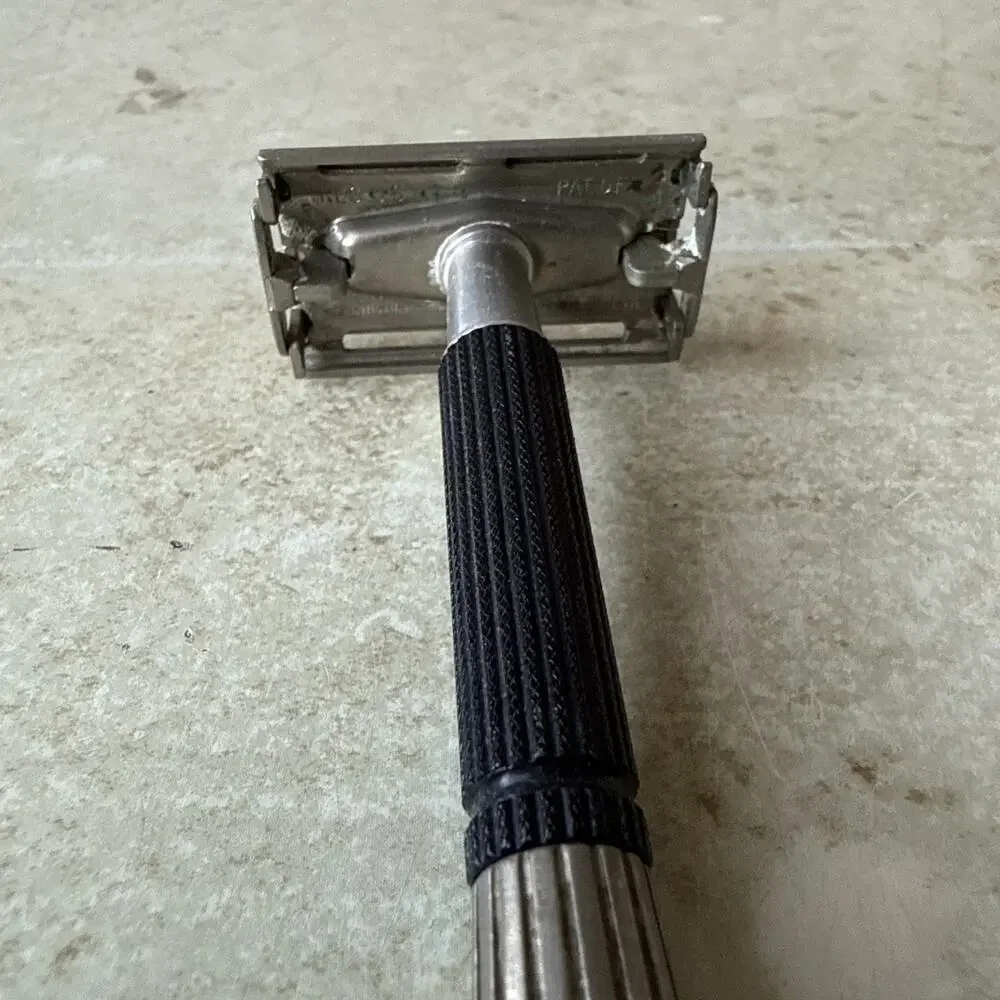 gillette vintage black