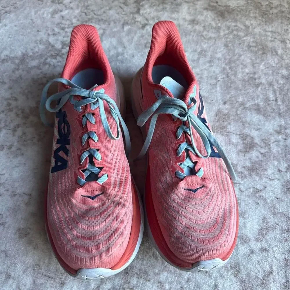 Hoka One One coral pink