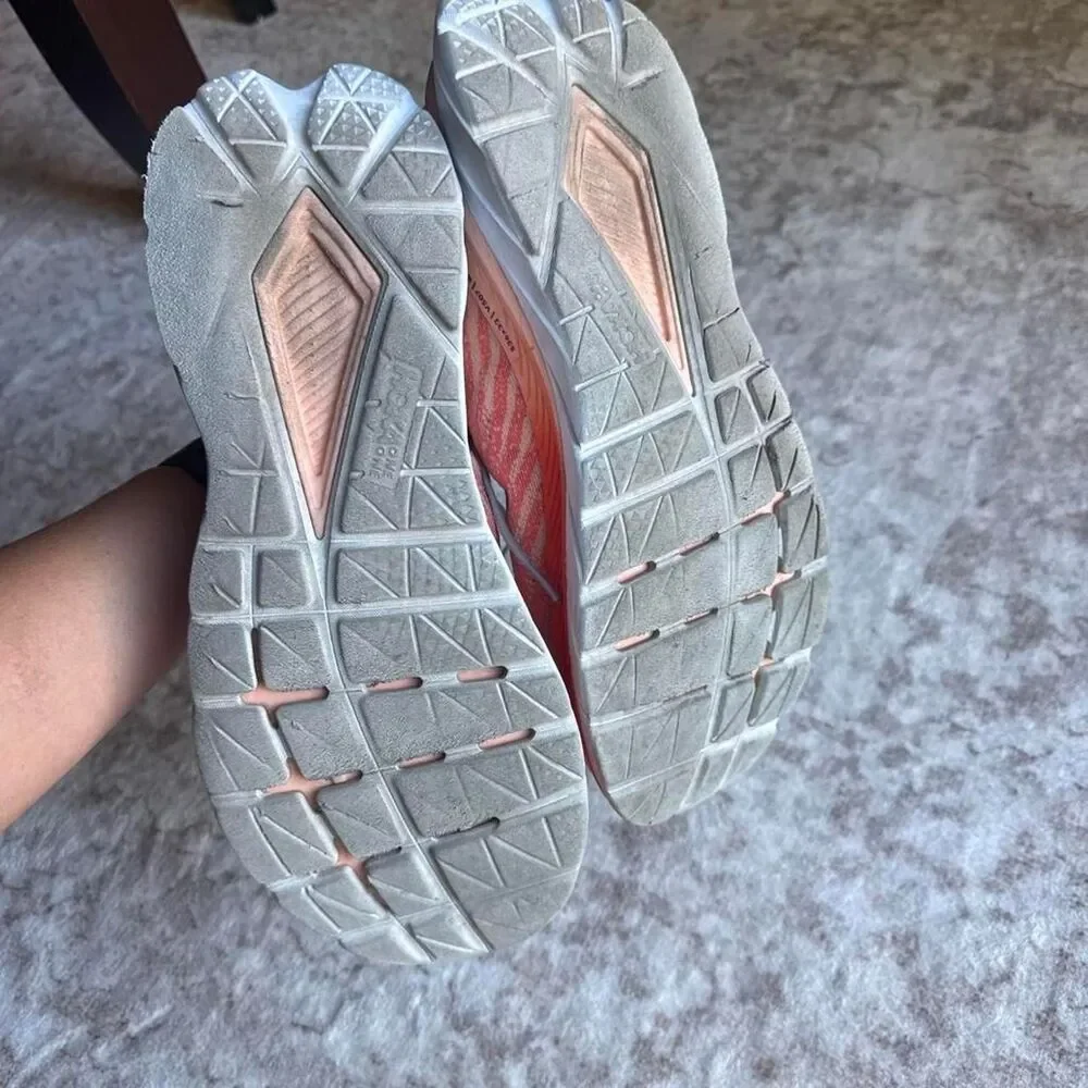 Hoka One One coral pink
