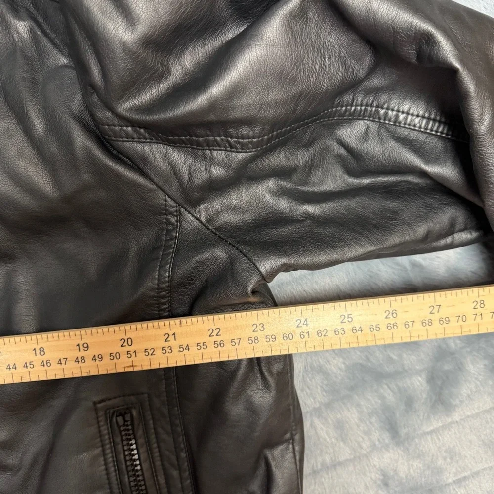 Calvin Klein calvin klein