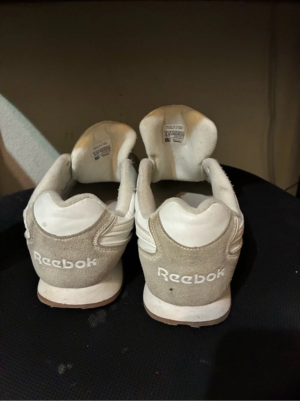 Reebok low profile