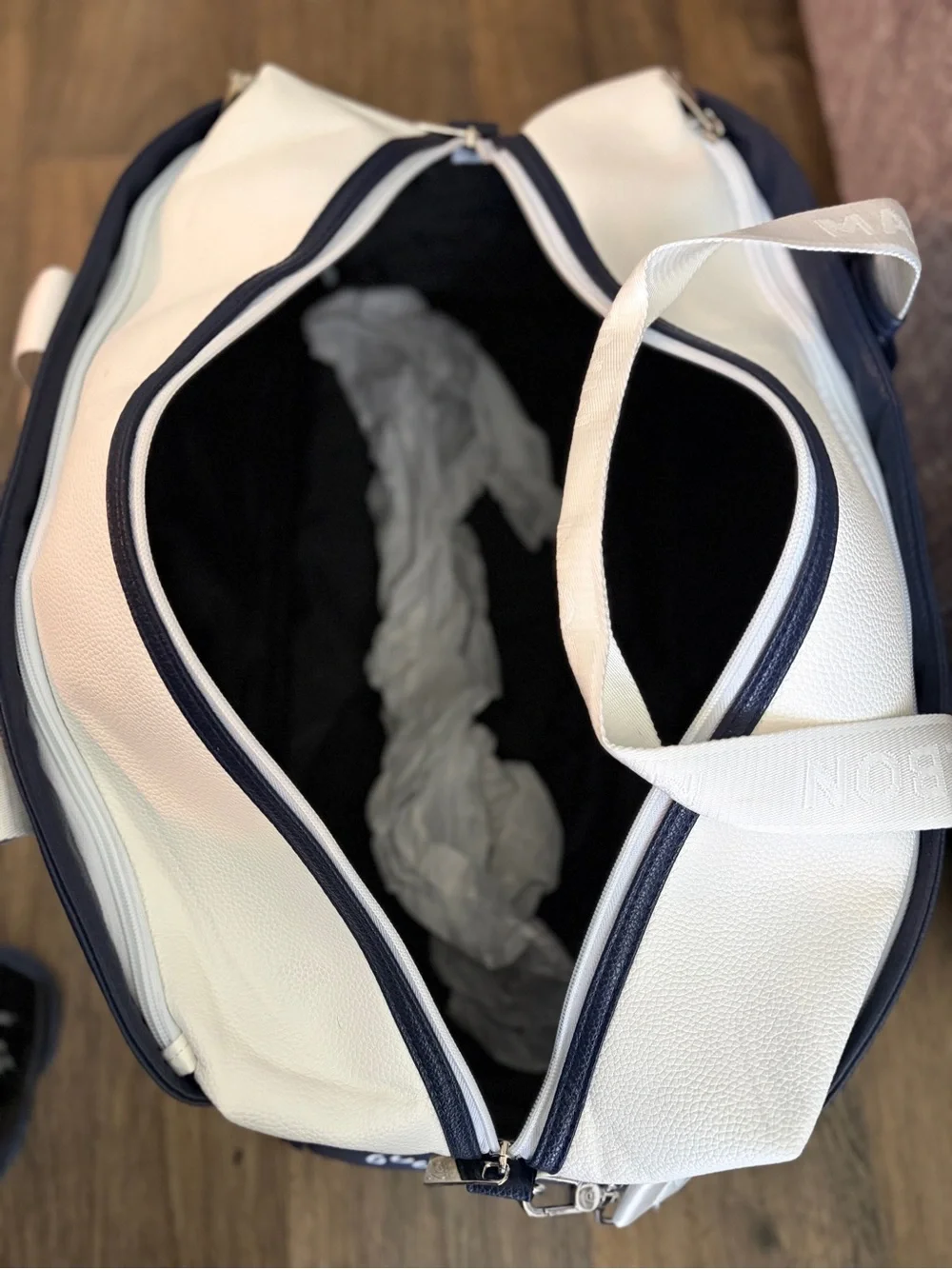 Malbon navy white
