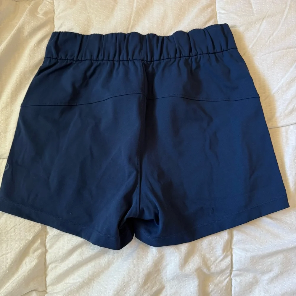 lululemon athletica short excellent