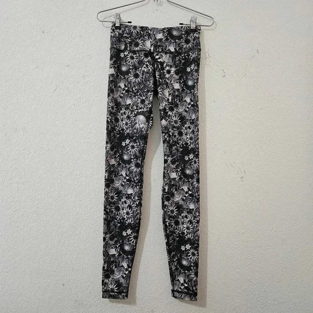 Lululemon Athletica wunder flowabunga