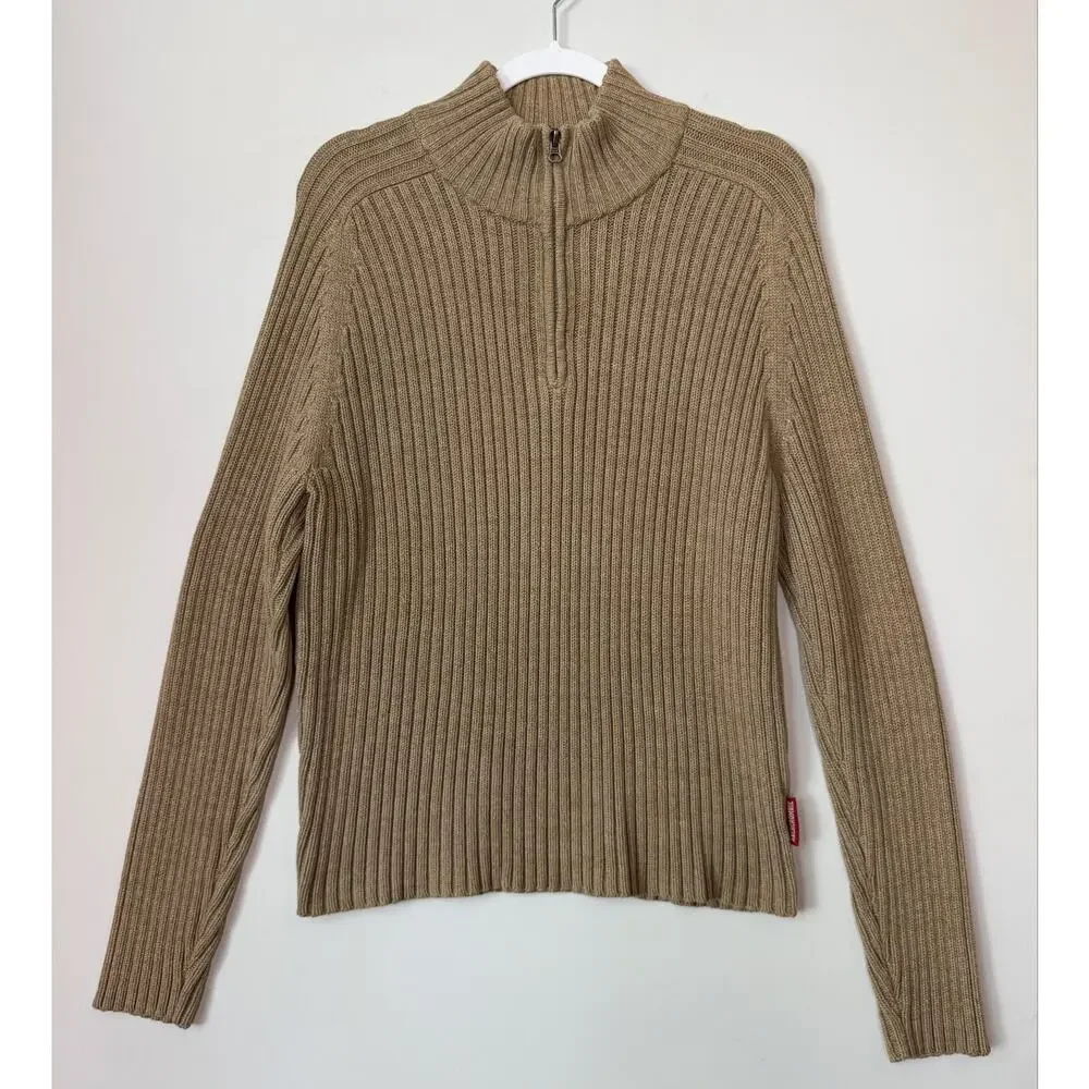 Abercrombie & Fitch details 100%