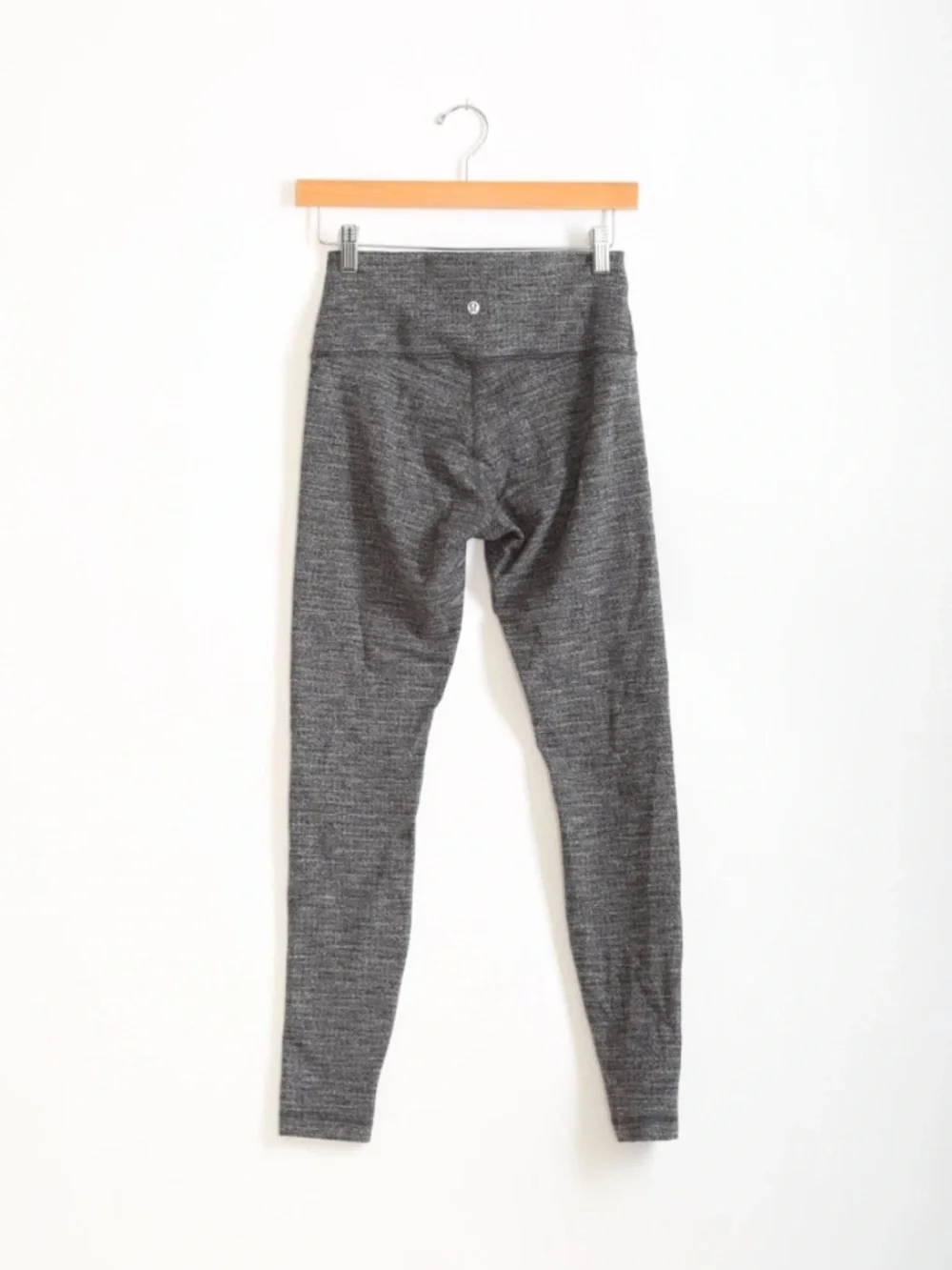 Lululemon Wunder Under High Rise gray textured leggings Sz. 8 $98