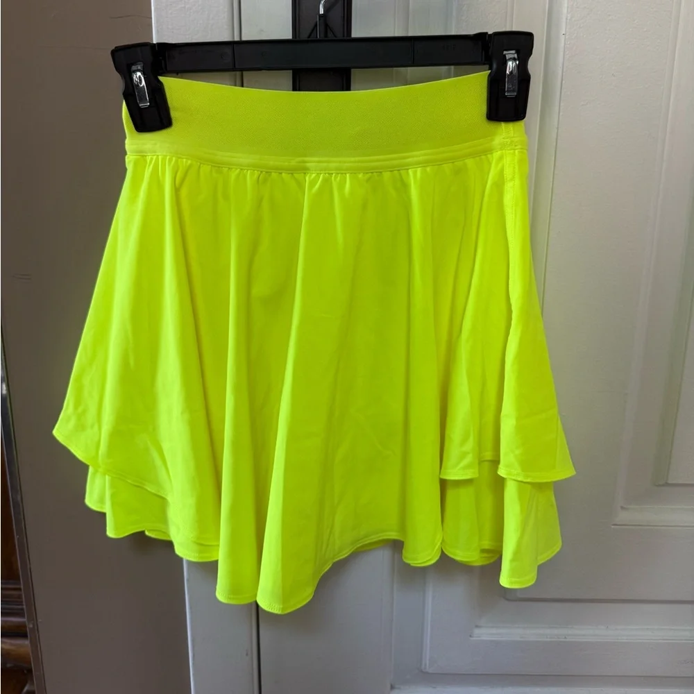 Lululemon Size 2 Skirt - rare