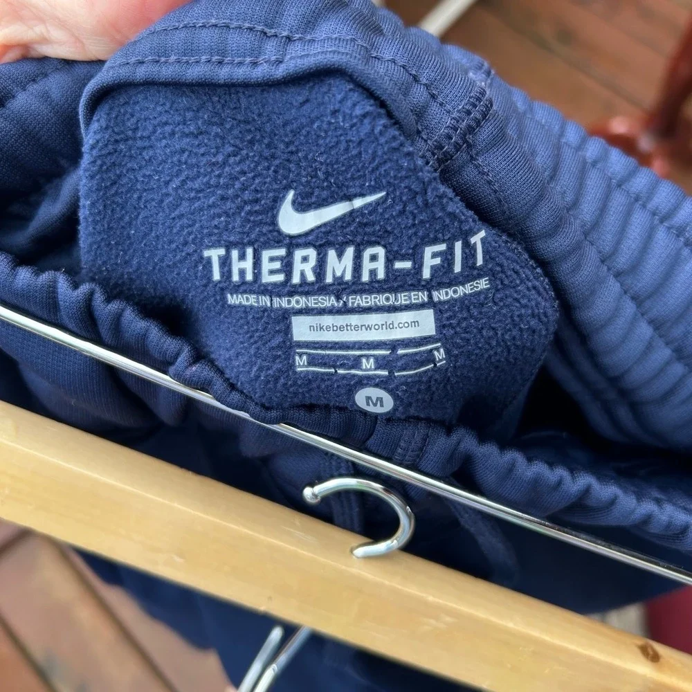 Nike these therma