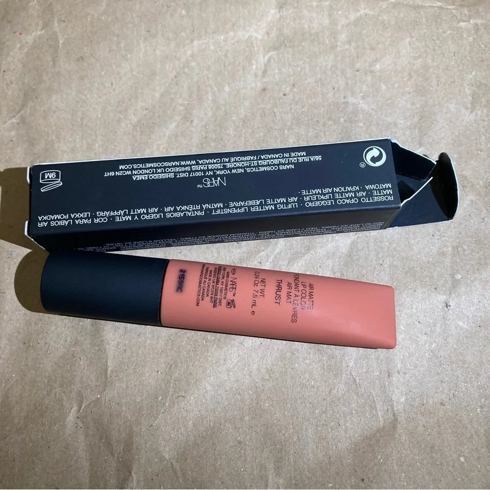NARS lip box matte