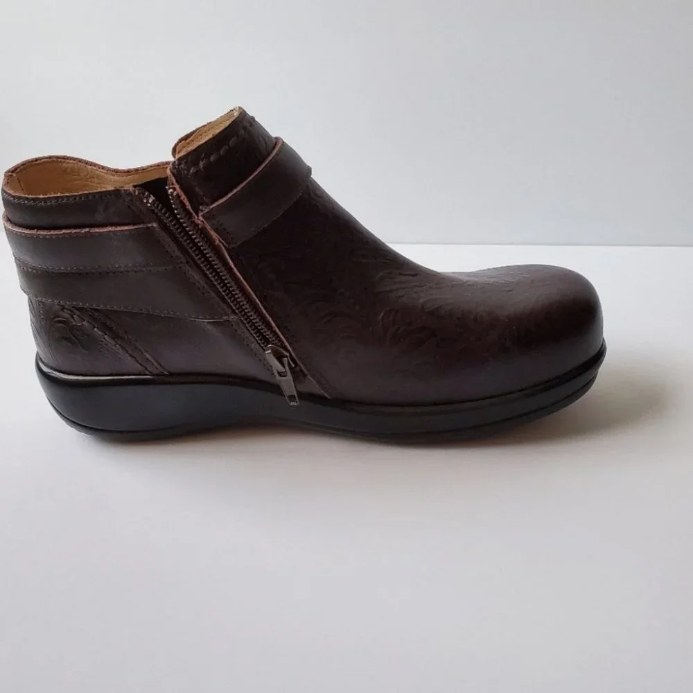 Alegria ankle boots