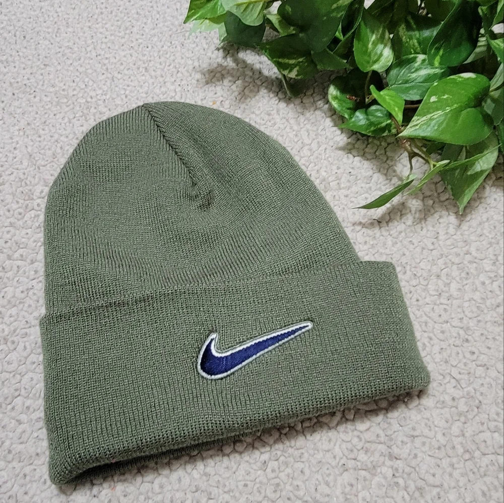 Nike olive green