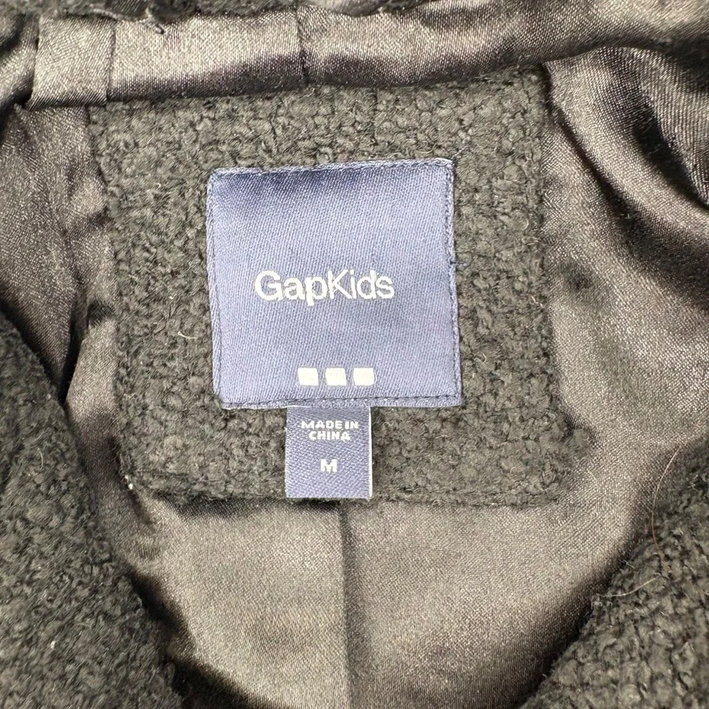 GAP front 29 sleeve