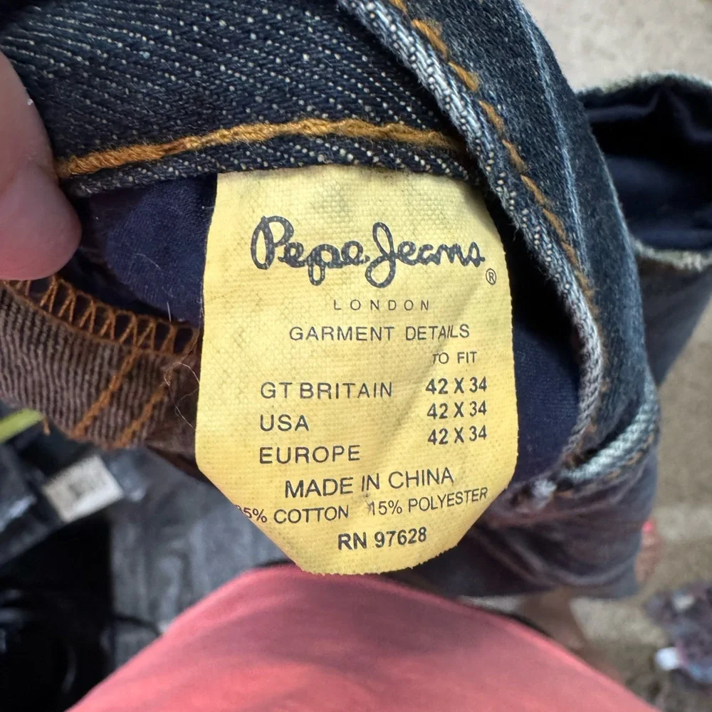 Pepe Jeans step into