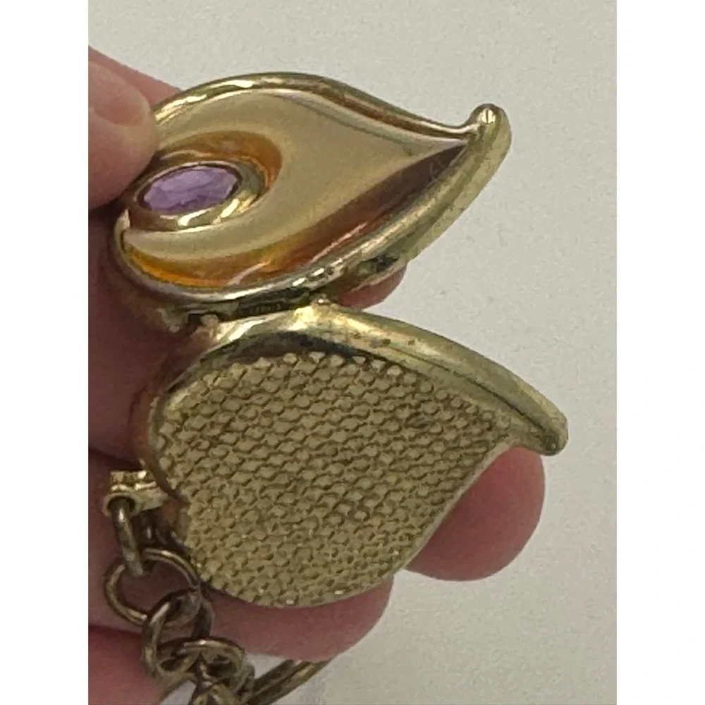 Vintage Style Gold Tone Heart Locket‎ Keychain Purple Rhinestone Portrait