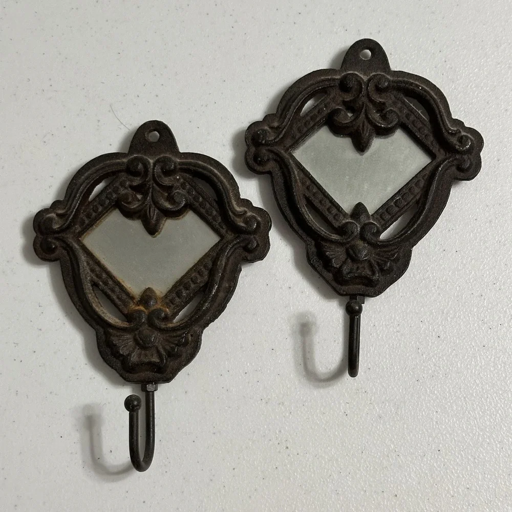 Vintage Cast Iron Wall Hooks Decorative Rustic Home Decor Shabby‎ Chic Set Of 2
