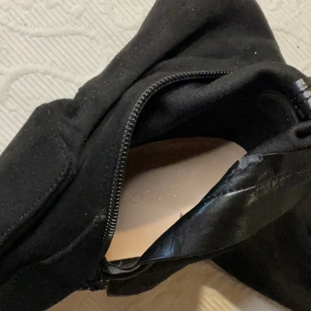 Aldo Black Over the Knee 4” Heeled Boots Size 8. Sexy Party Elegant Fun Casual
