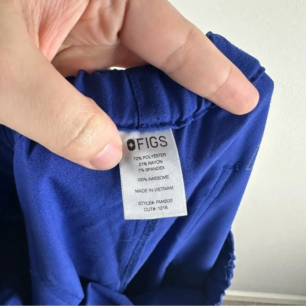 Figs men’s blue
