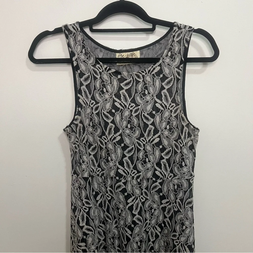 Free People chic mini