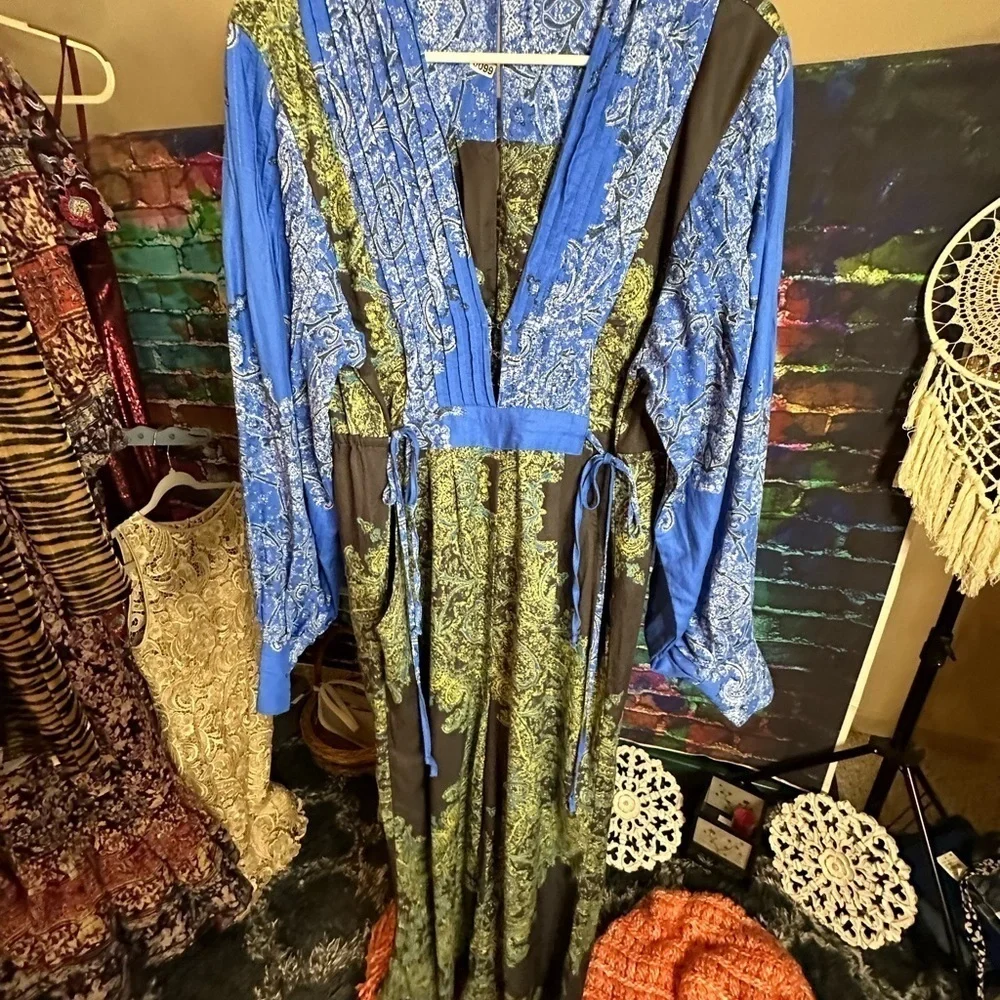 Free People by people flair