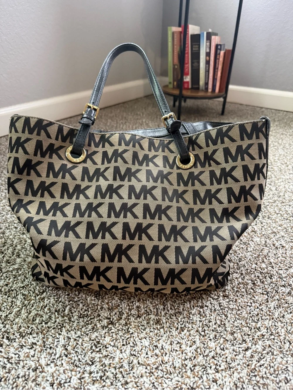 Michael Kors classic michael