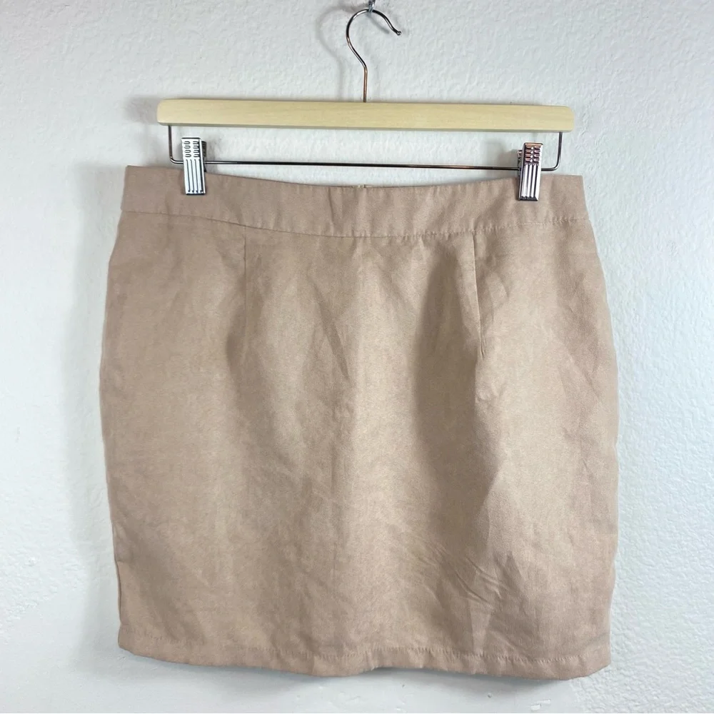 NWT Boohoo Size 10 Mini Skirt Tan Beige‎ Faux Suede A Line
