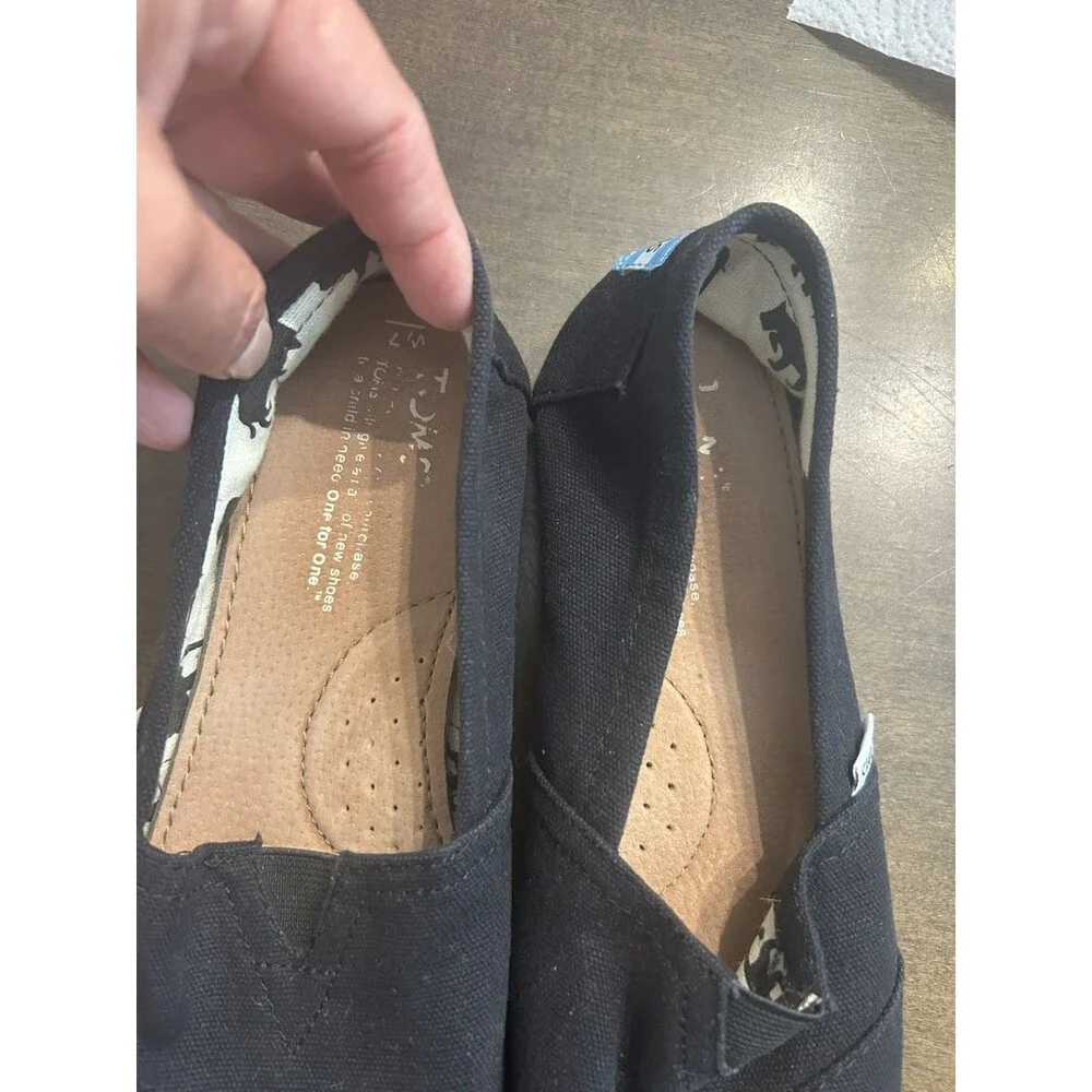 TOMS Women's Canvas Black Slip On Casual Loafers Shoes Size 7 Flats Comfort