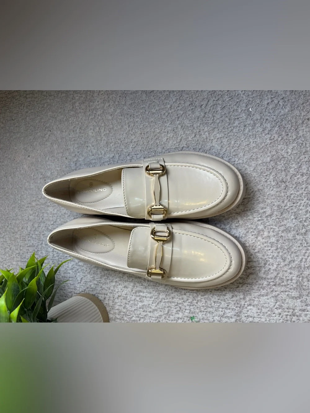 Bandolino Beige Patent Lug Sole Penny Loafers Gold Bit Size 6M