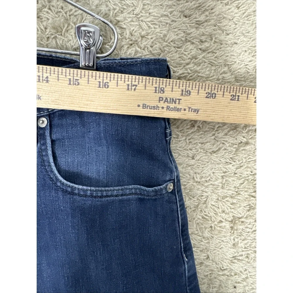 Levis excellent no
