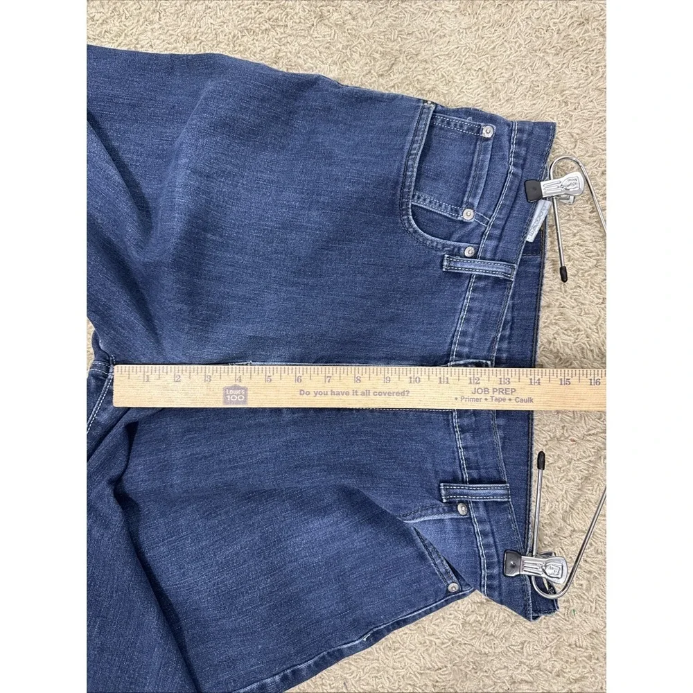 Levis excellent no