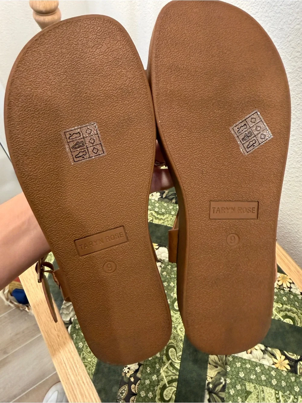 Taryn Rose clean cognac