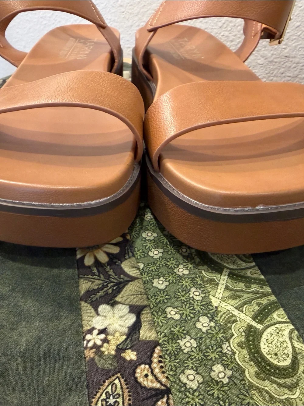 Taryn Rose clean cognac