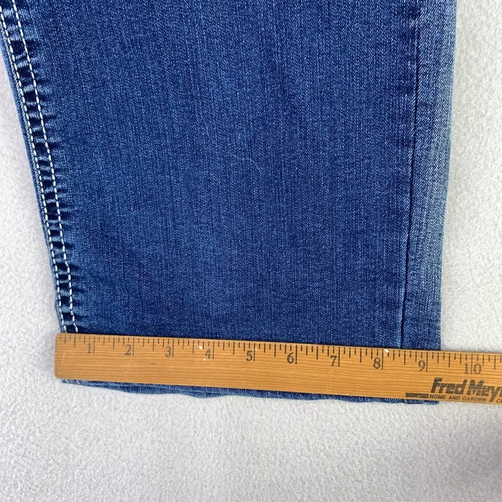 Wallflower measurements waist