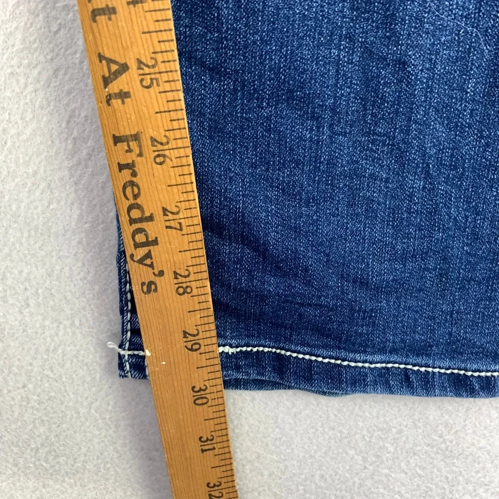 Wallflower measurements waist