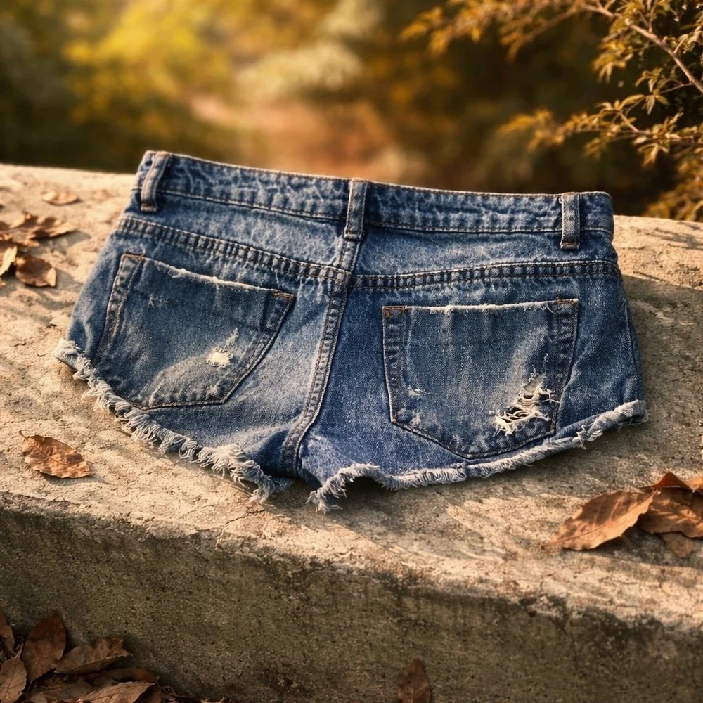 Signature stylish distressed