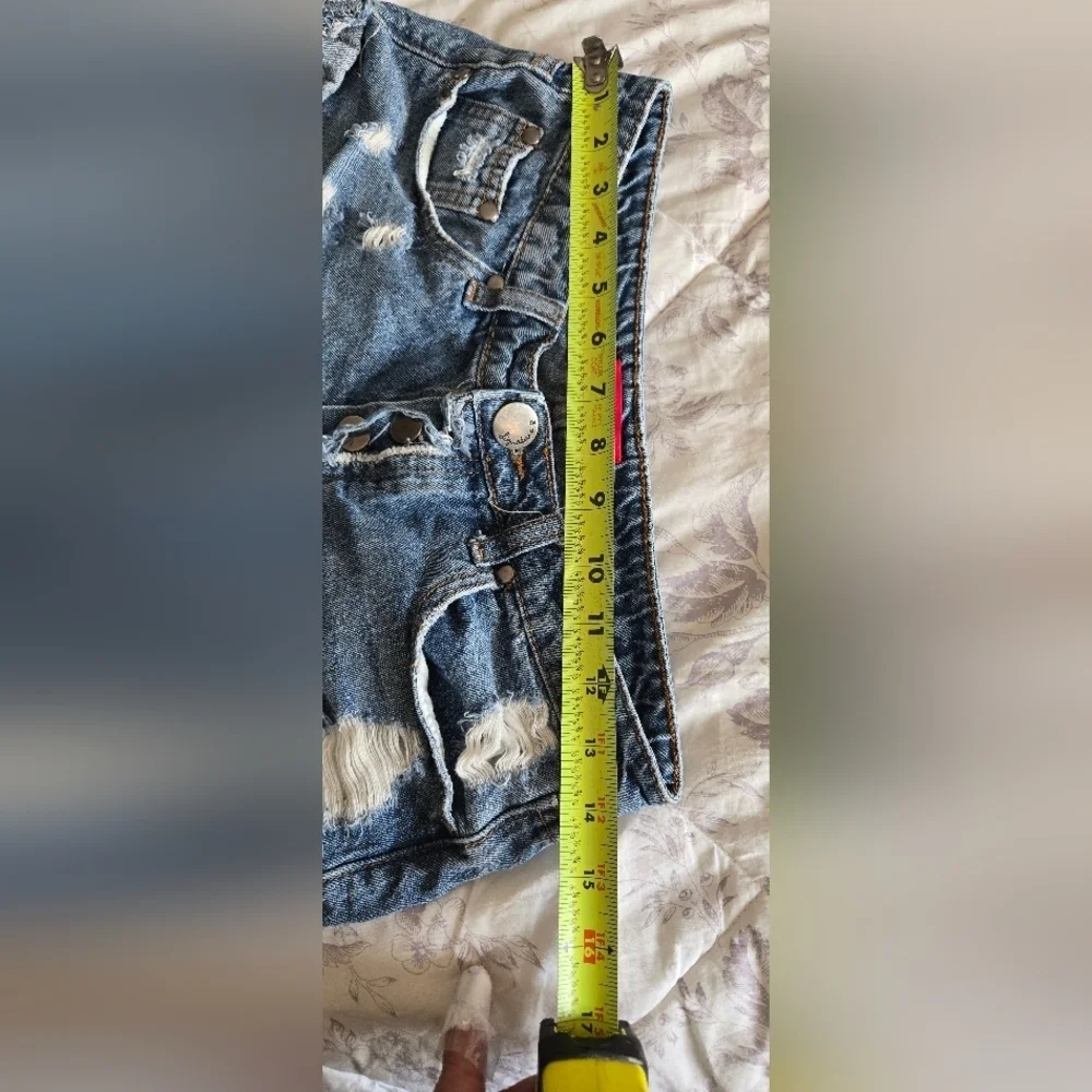 Signature stylish distressed