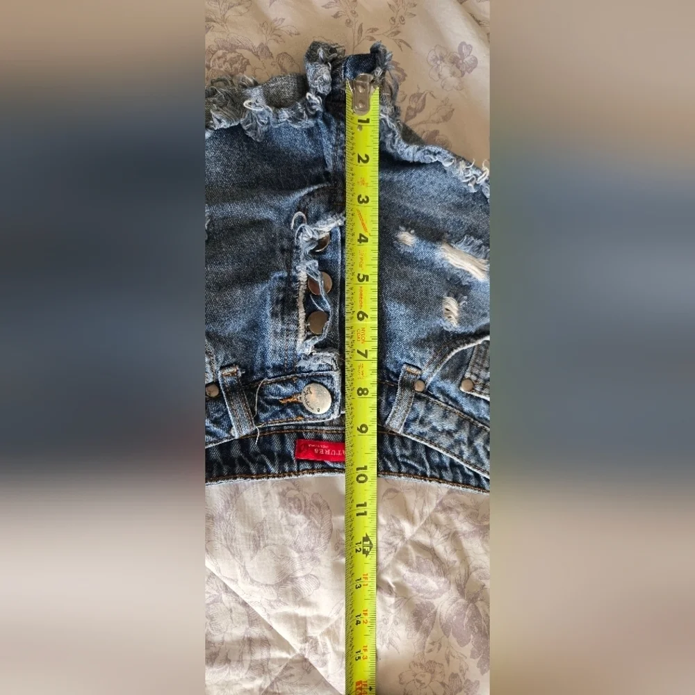 Signature stylish distressed