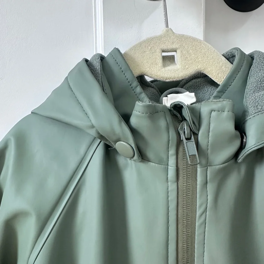 H&M sage provides versatility