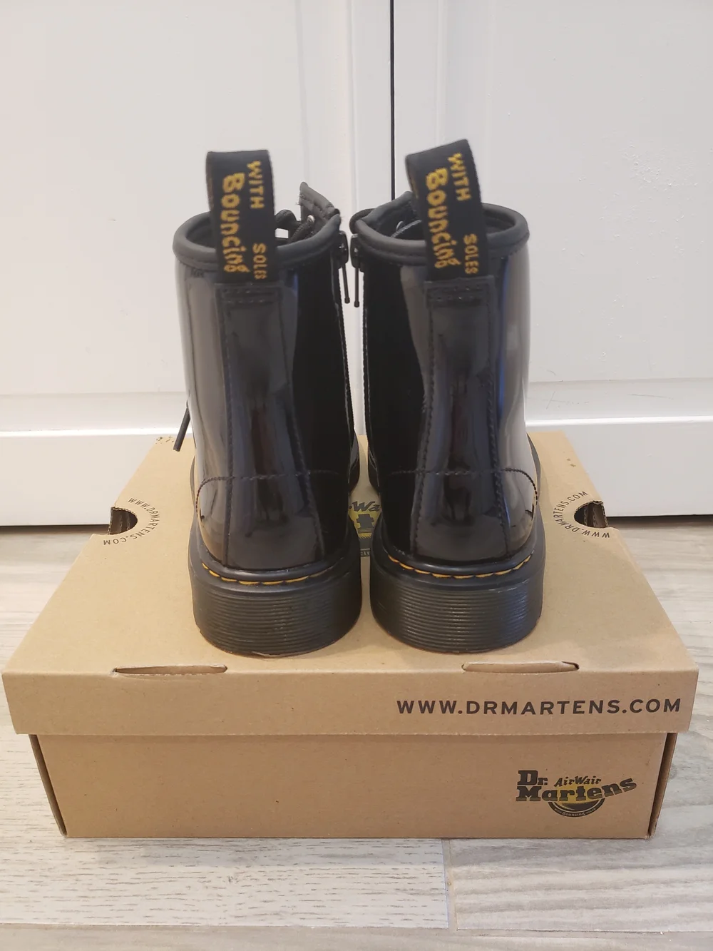 Dr. Martens classic kids