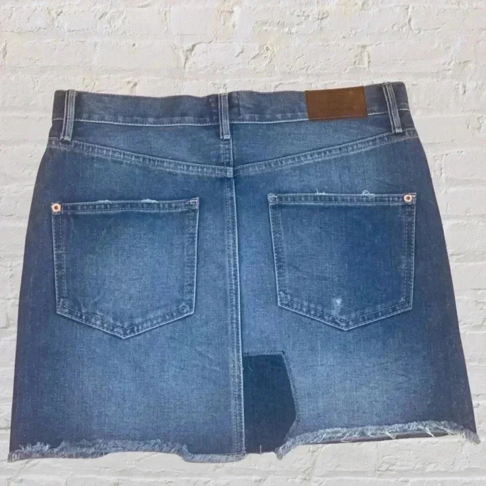 River Island button dry waist