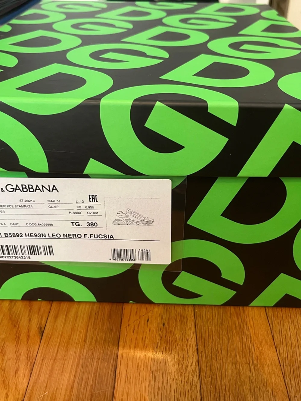 Dolce & Gabbana unique color