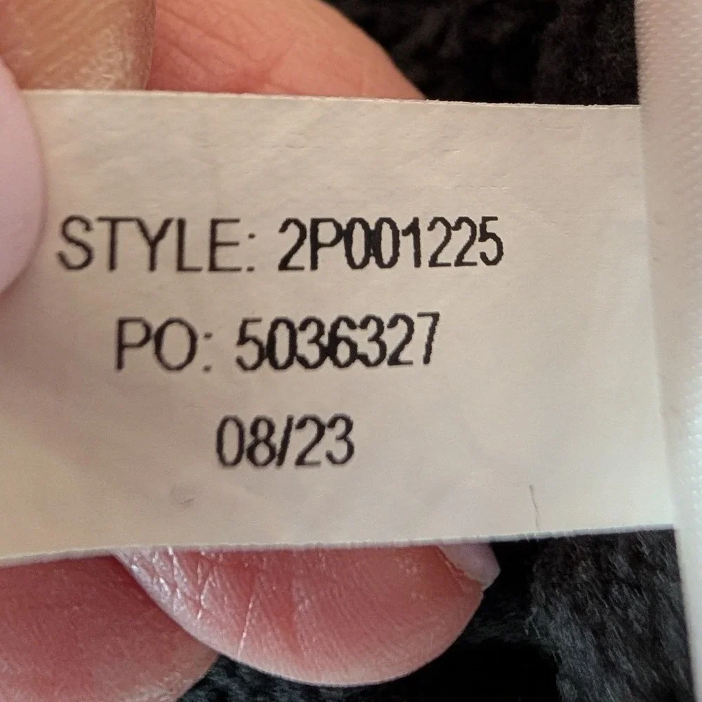 Vineyard Vines size xl