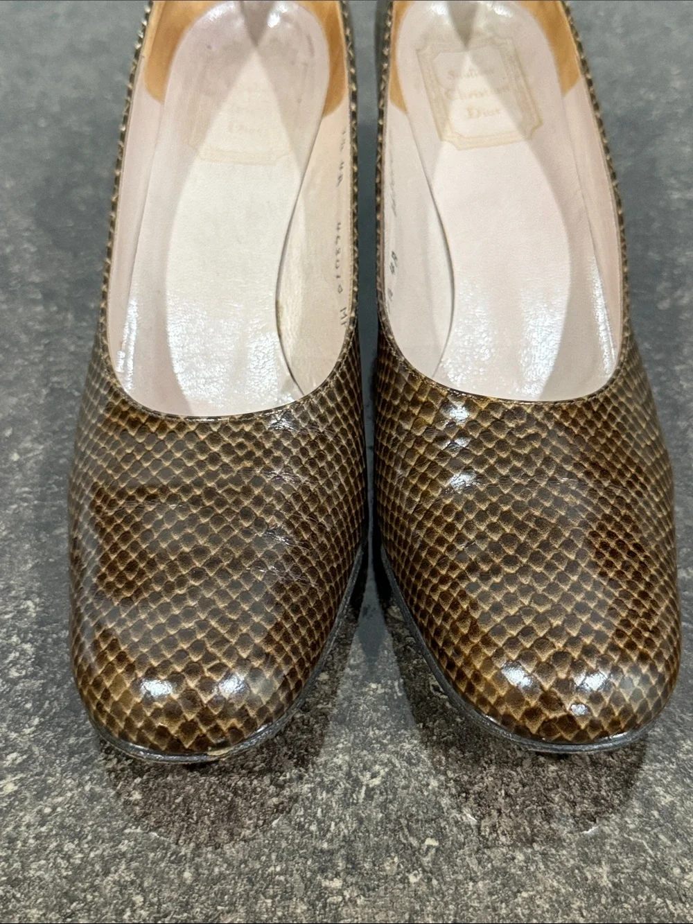 Dior reposhing this