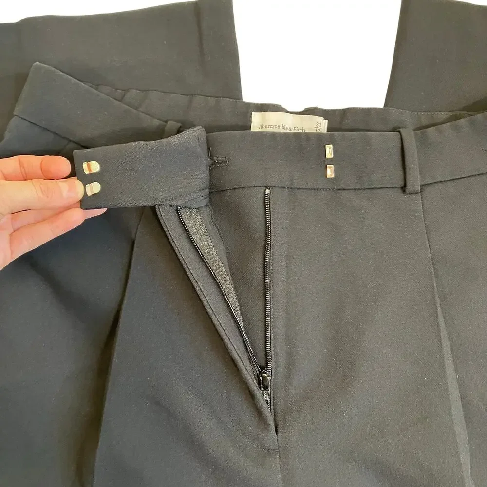 Abercrombie & Fitch offers fabric dark
