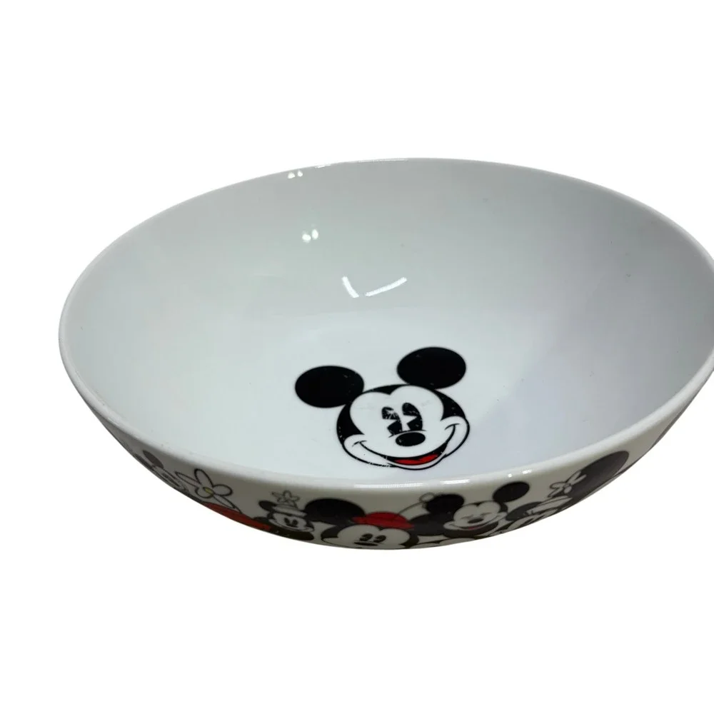 Disney Mickey Mouse Minnie Mouse Ceramic Serving Bowl White Black Red‎ 9.25x3