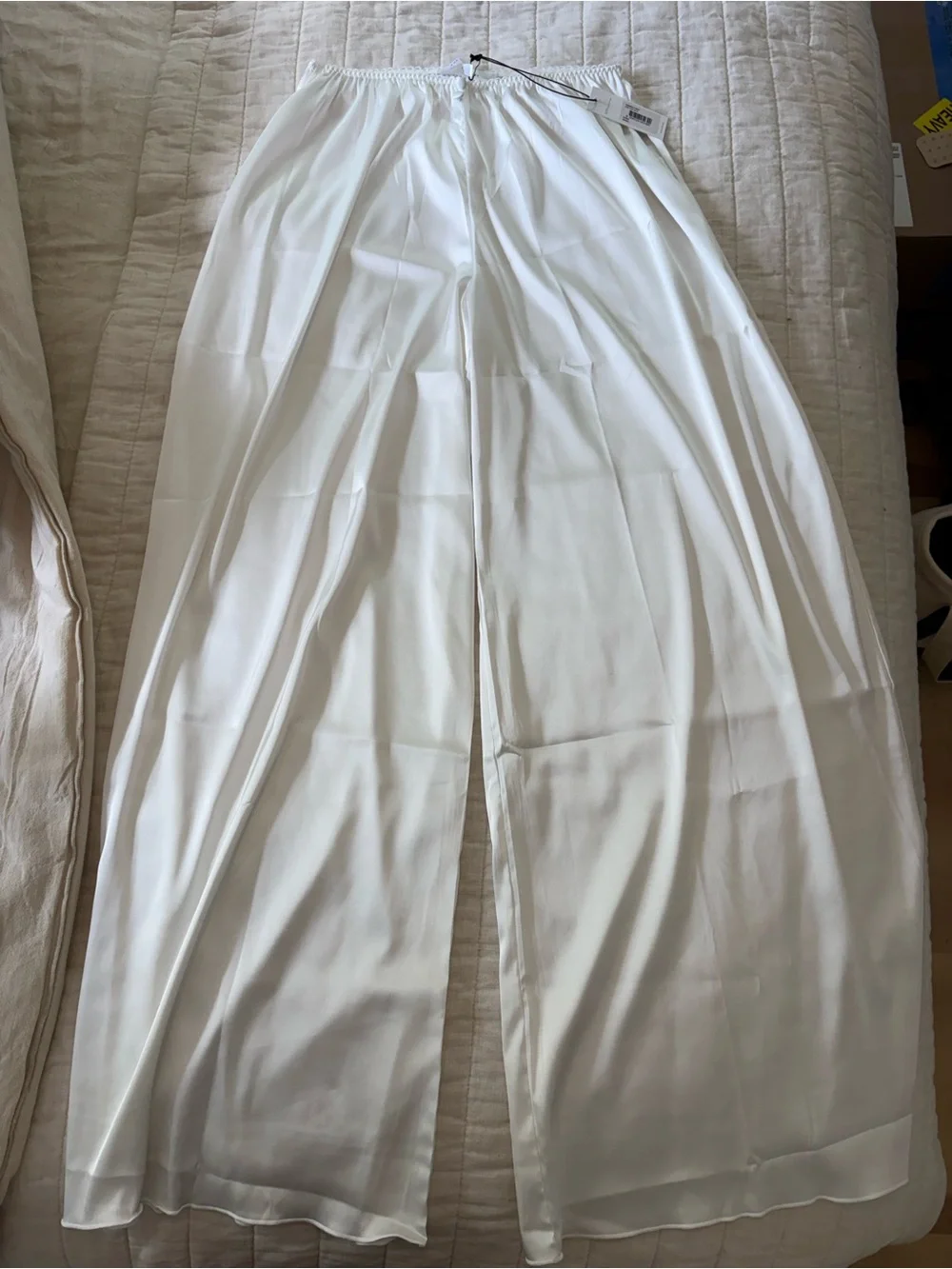 Kat The Label effortless white